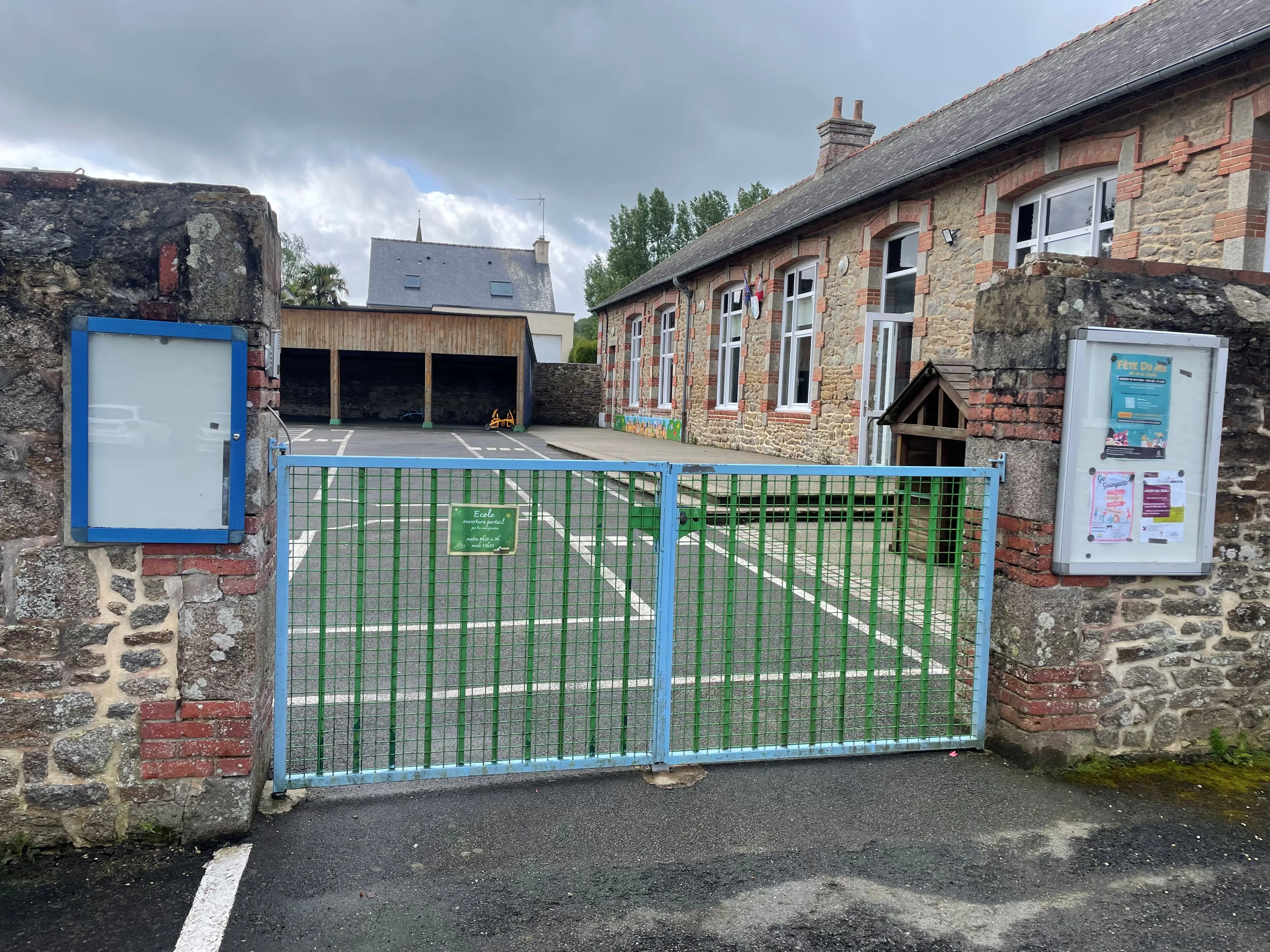 École à Gomené