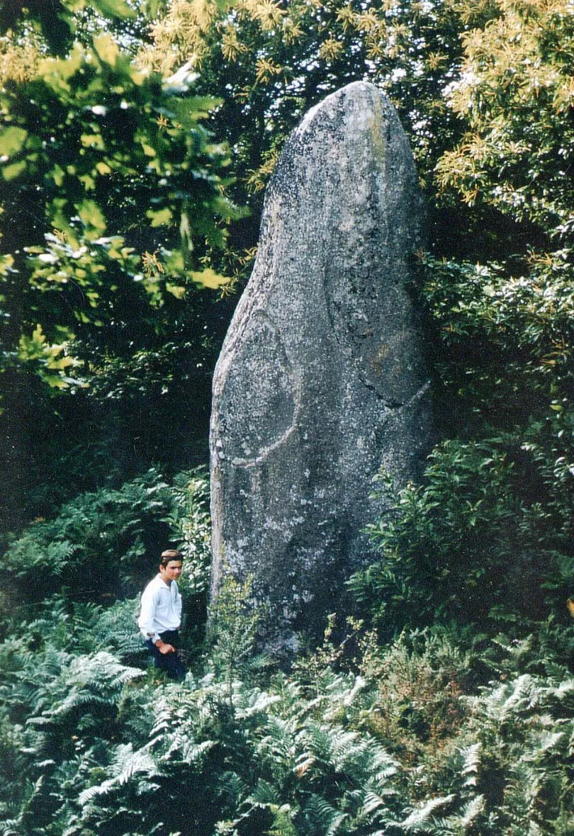 Menhir de Gomené